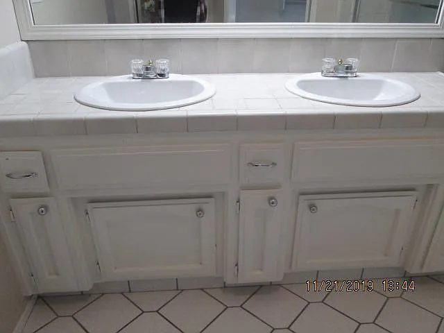 3615 Abbott Dr — Photo 15