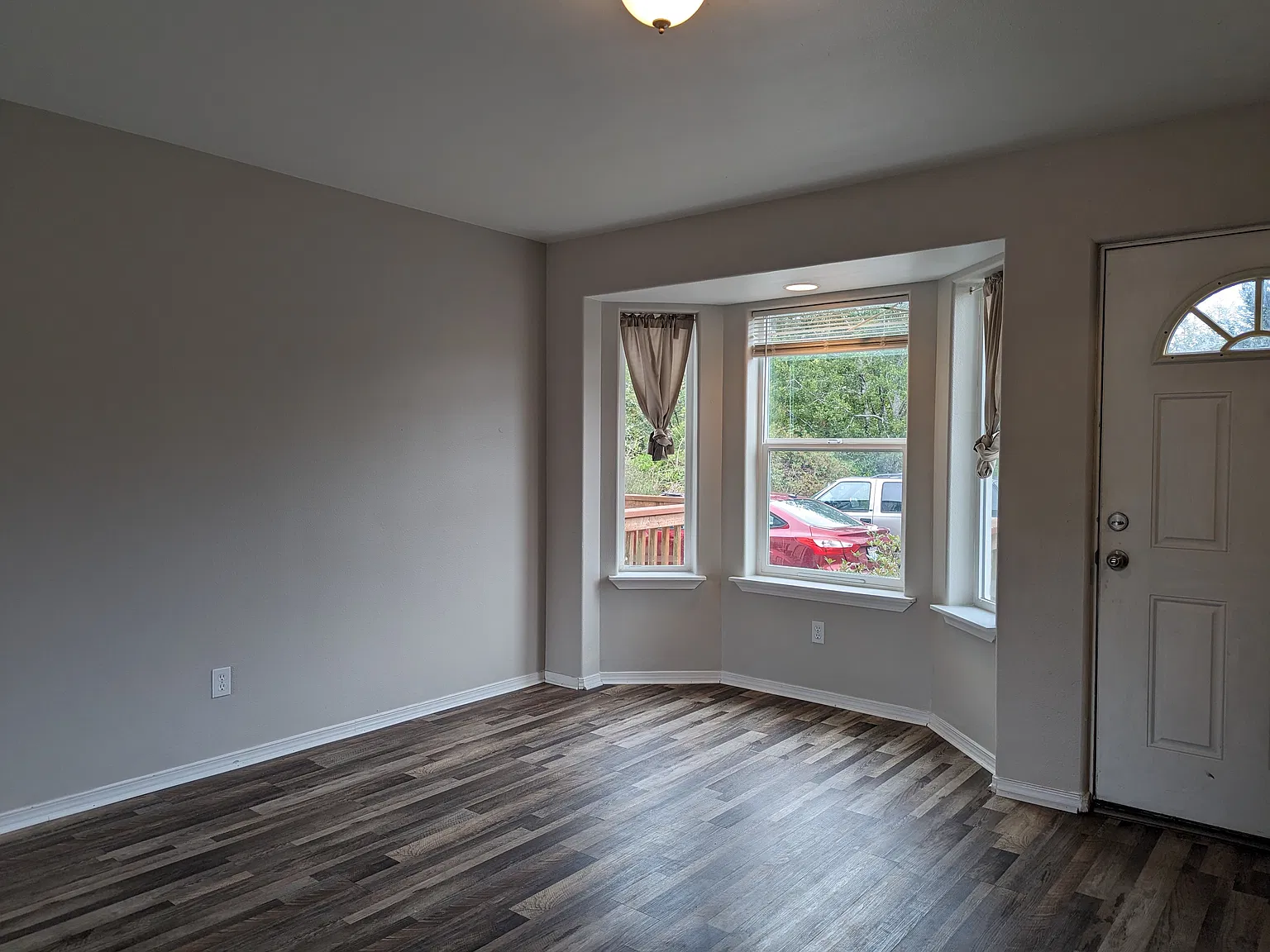 2 bed, 1.5 bath, $1,300 — Photo 3
