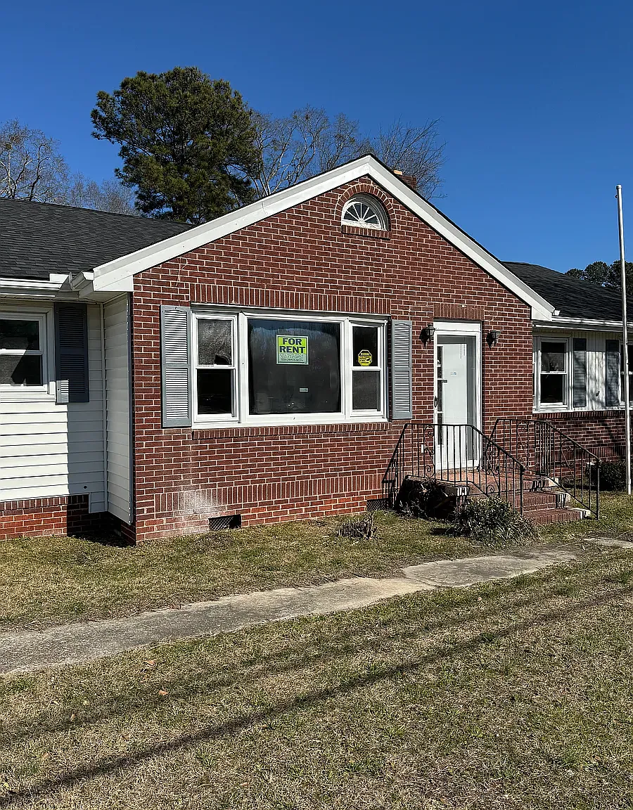 3 bed, 2074 sqft, $1,825 — Photo 1