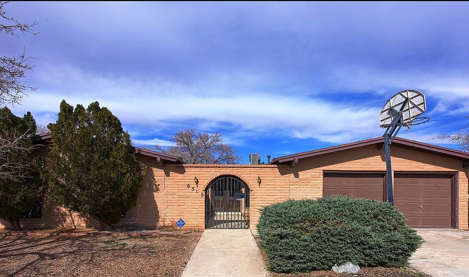 1st image of 6515 La Cadena Dr