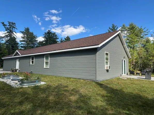 241 New Vineyard Road, Farmington, ME 04938