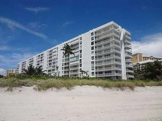 BUILDING WITH BEACH - 611 Ocean Dr #9E