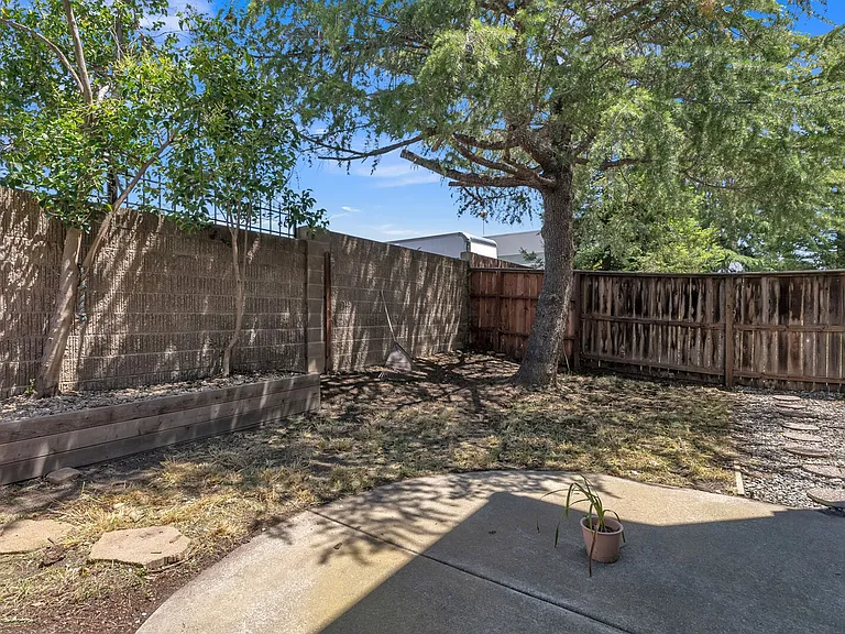 362 Tabor Ave — Photo 21