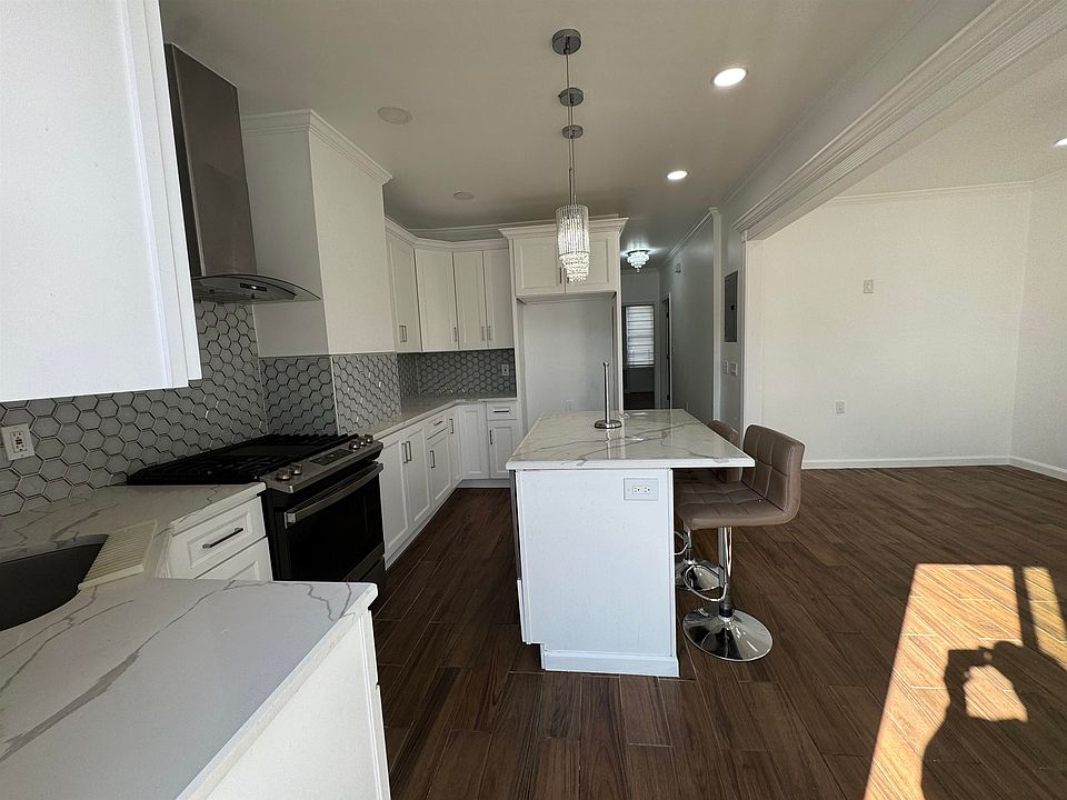 1st image of 395 Cator Ave Floor 1
