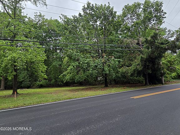 3rd image of 194 Mill Creek Road