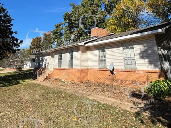 909 E 1st St, Mountain Home, AR 72653