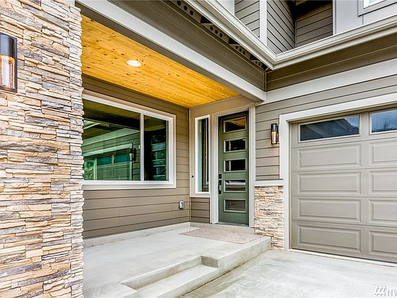 2nd image of 12825 83rd Avenue Ct E