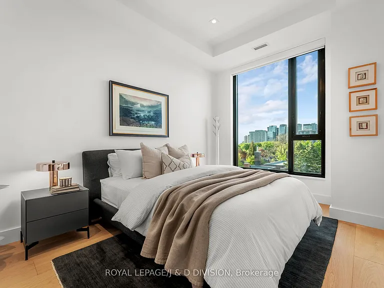 1 Strathgowan Ave #710 — Photo 12
