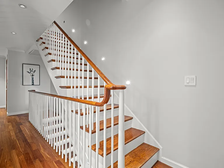 47 Irving Pl #1A — Photo 33