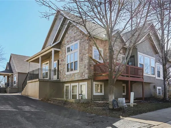 11239 S Summit St APT 2200, Lenexa, KS 66215