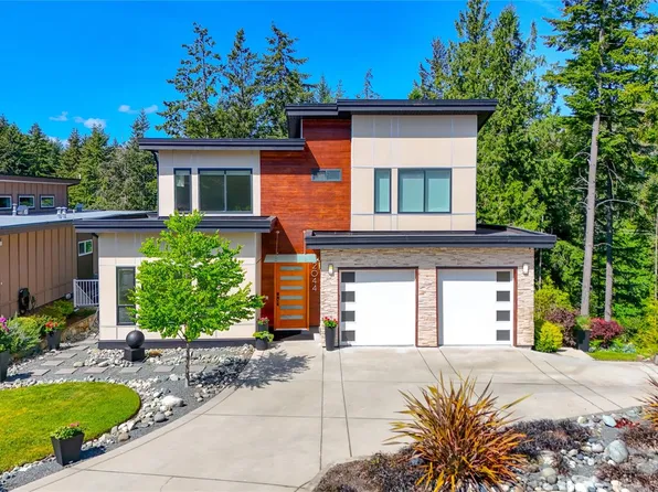 2044 Rivers Cross, Highlands, BC V9B 0S6