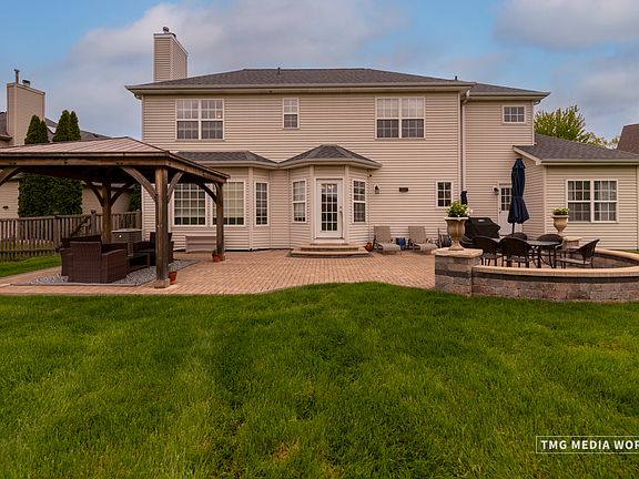 3rd image of 5624 Bergamot Ct