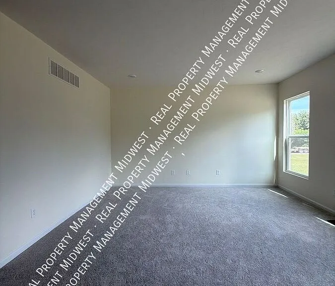 3072 Simpson Ct — Photo 5