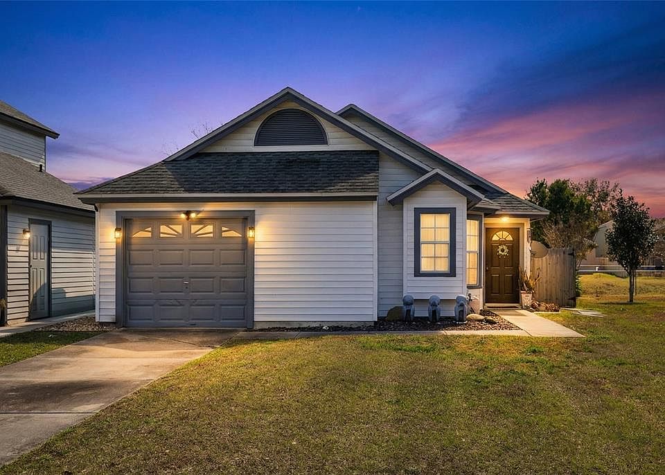 1st image of 9808 Surrey Ridge Rd