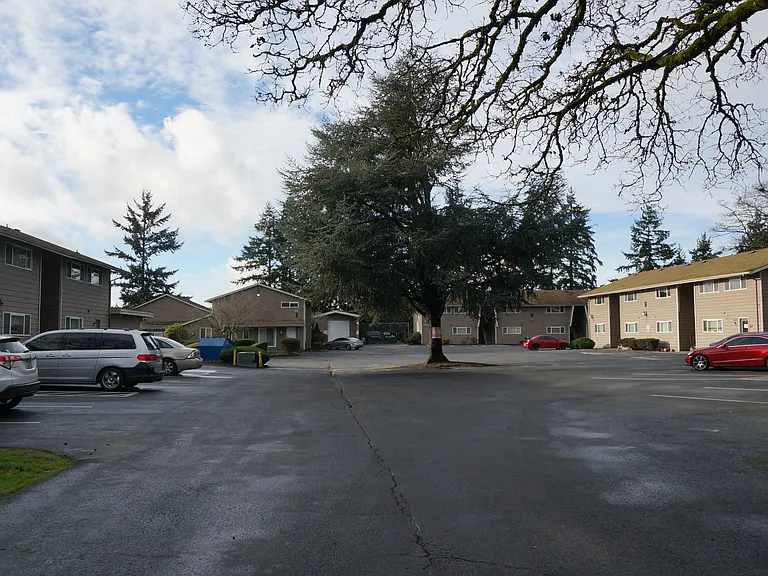 Sandman Apartments — Photo 21