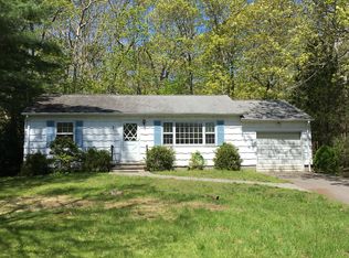 1475 Seawood Dr, Southold, NY 11971