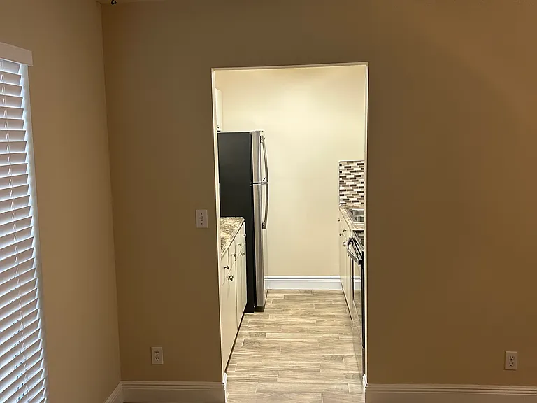 731 Hummingbird Way #1 — Photo 4