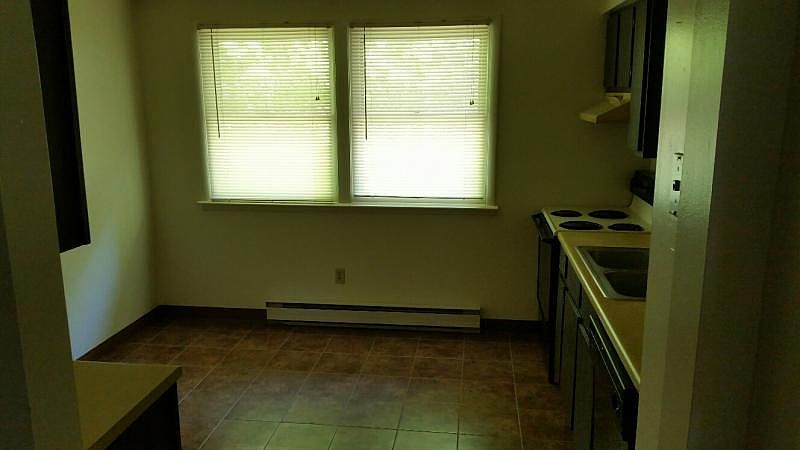 1st image of 34 Wayne St APT B6