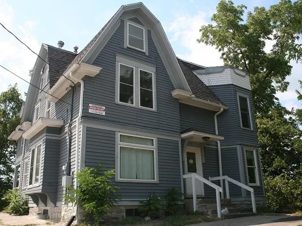 17 S Governor St, Iowa City, IA 52240