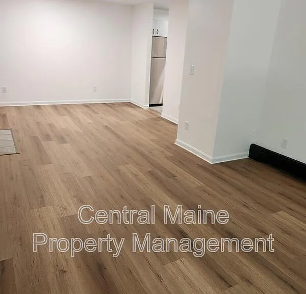 37 Northern Avenue Hts #2 — Photo 2
