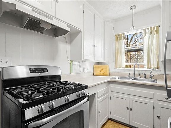 2nd image of 4911 W 51st Ter