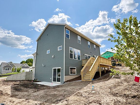 4th image of 5937 Valley Point Dr SE