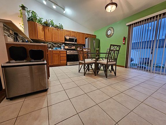 5th image of 3766 W 70th Pl Unit P1