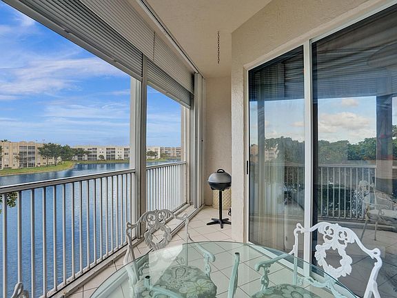5th image of 7682 Granville Drive #406-E