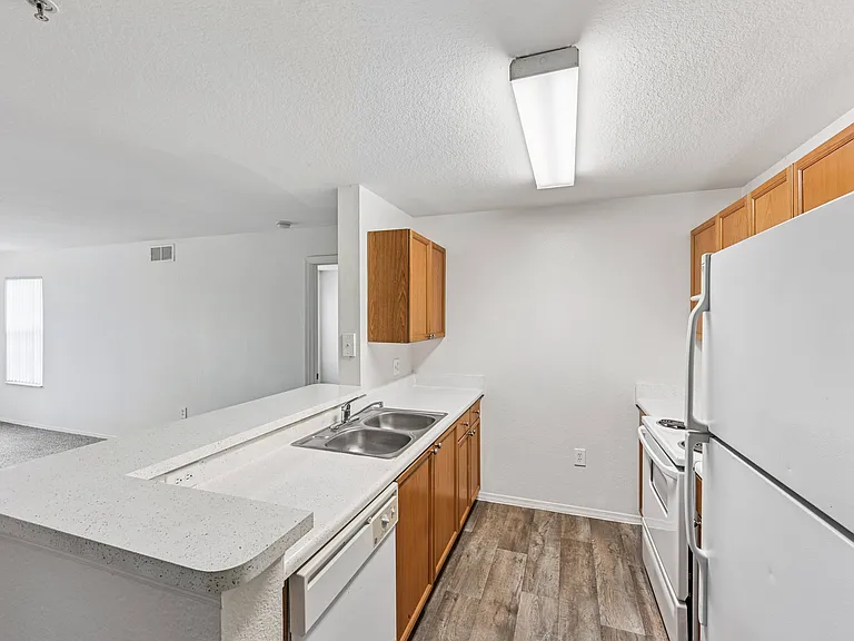 Camellia Pointe Apartments — Photo 15