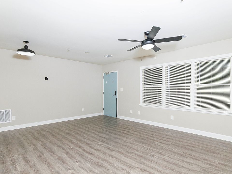 2nd image of 1790 Lavista Rd NE #1