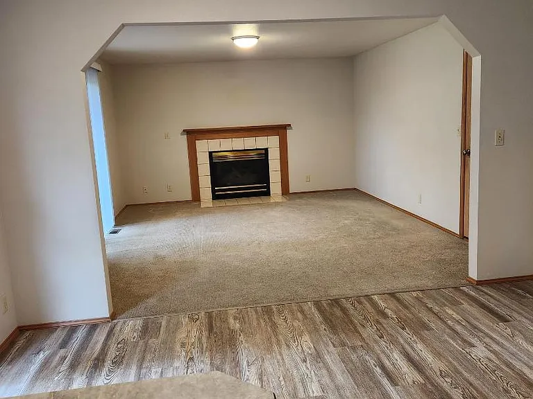 732 146th Pl SW — Photo 4