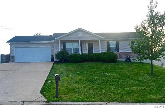1st image of 1440 Sleepy Hollow Dr