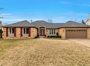 770 McBride Pointe Dr, Ballwin, MO 63011