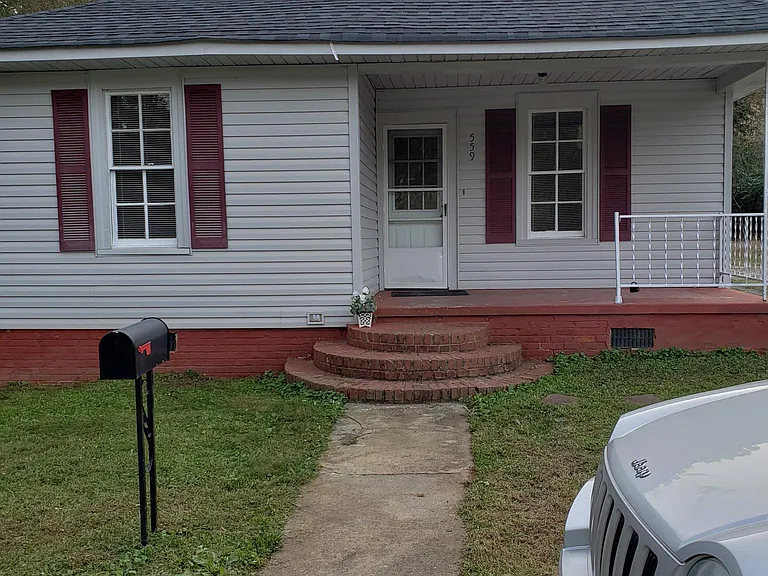 559 Patterson St — Photo 5