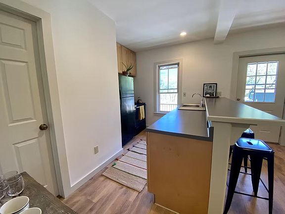 3rd image of 109 Hill St #2