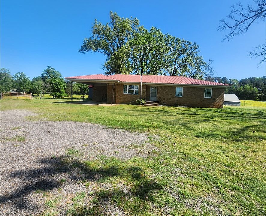 1st image of 933 Walnut Rd