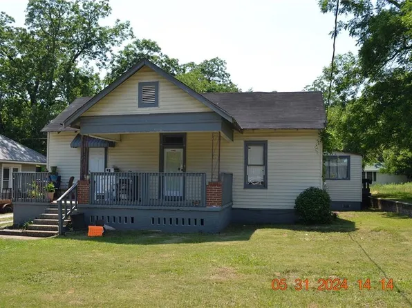 1807 10th Ct, Phenix City, AL 36867