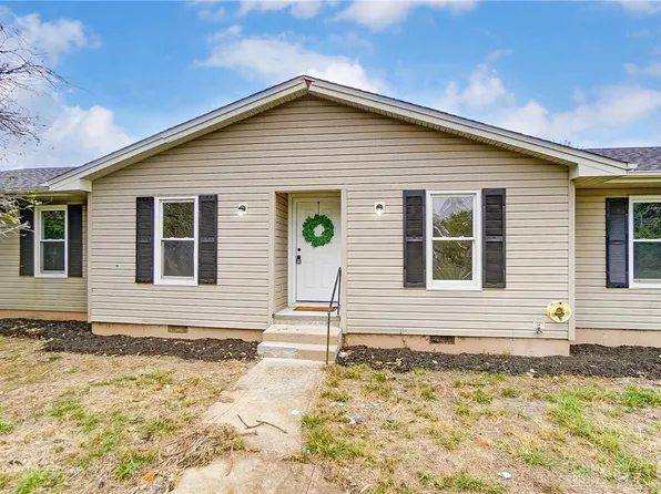 9811 Post Town Rd, Dayton, OH 45426