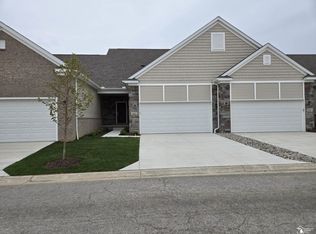 803 Plum Village Dr #59, Monroe, MI 48161