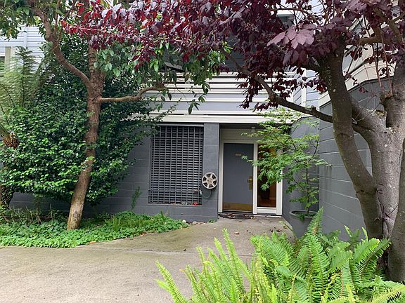 4th image of 1 Baker St APT 2C