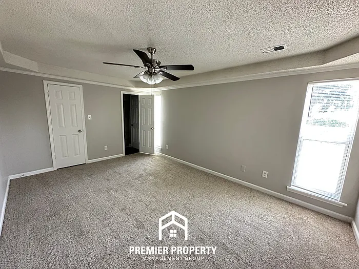 6600 Elkgate Dr — Photo 9