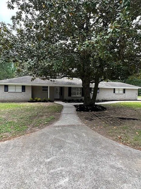 3 bed, 2.0 bath, 1751 sqft, $2,650 — Photo 1