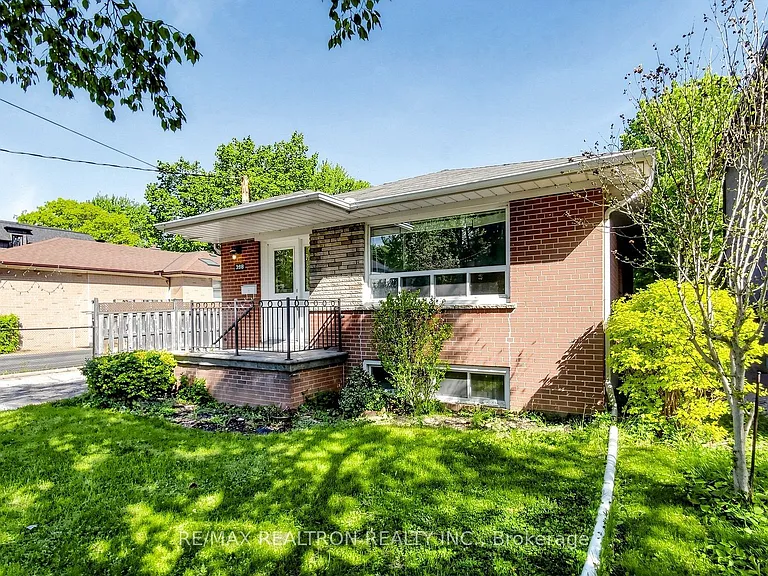 398 Connaught Ave — Photo 4