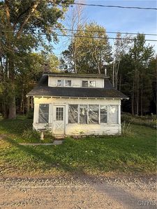 7 S Ramona Beach Rd, Pulaski, NY, 13142
