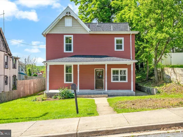 220 E A St, Brunswick, MD 21716