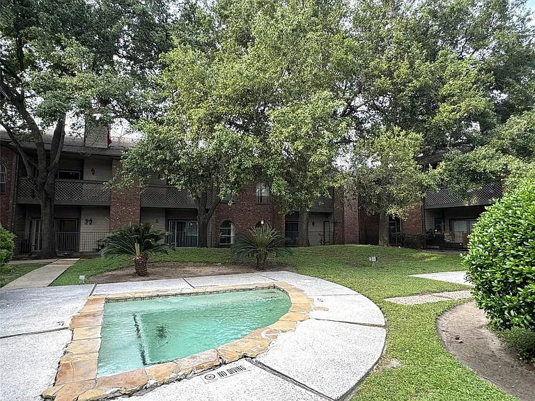 6500 Harbor Town Dr #3401 — Photo 3