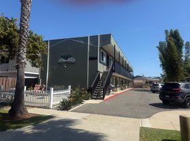 3366 Roosevelt St, 4