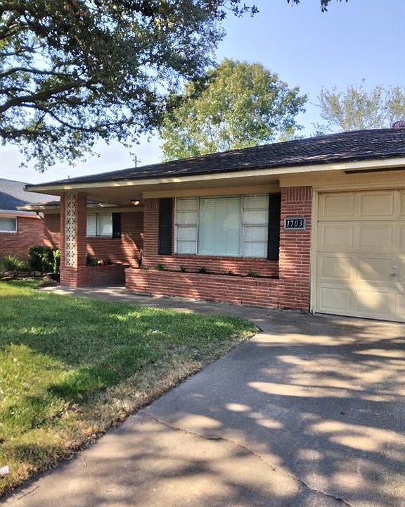 1st image of 1703 Willowby Dr