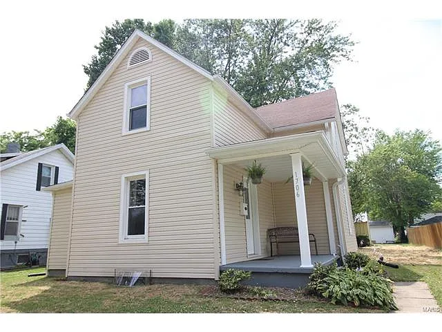 1706 Olive St photo 1