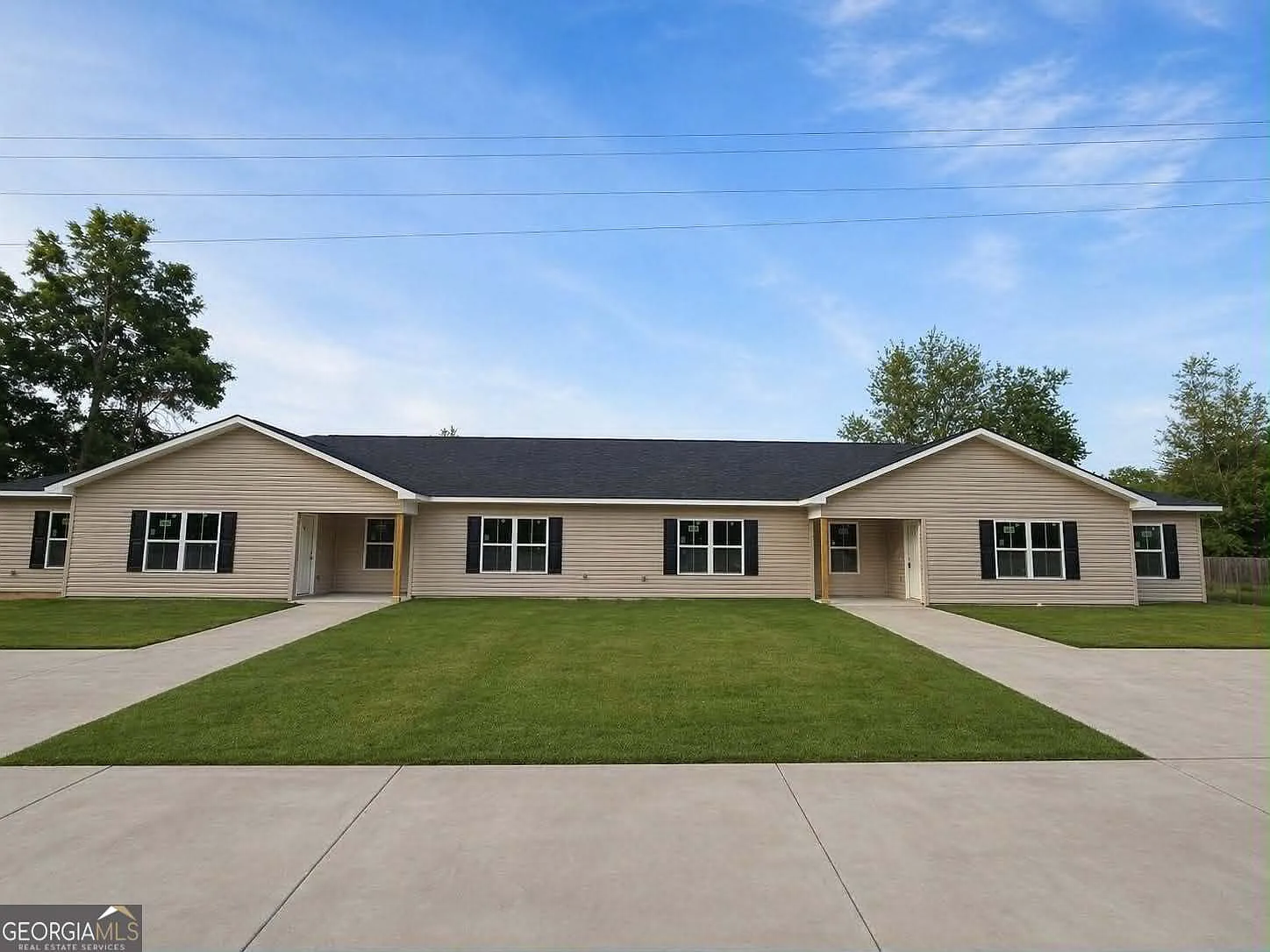 3 bed, 2.0 bath, 1190 sqft, $1,500 — Photo 1